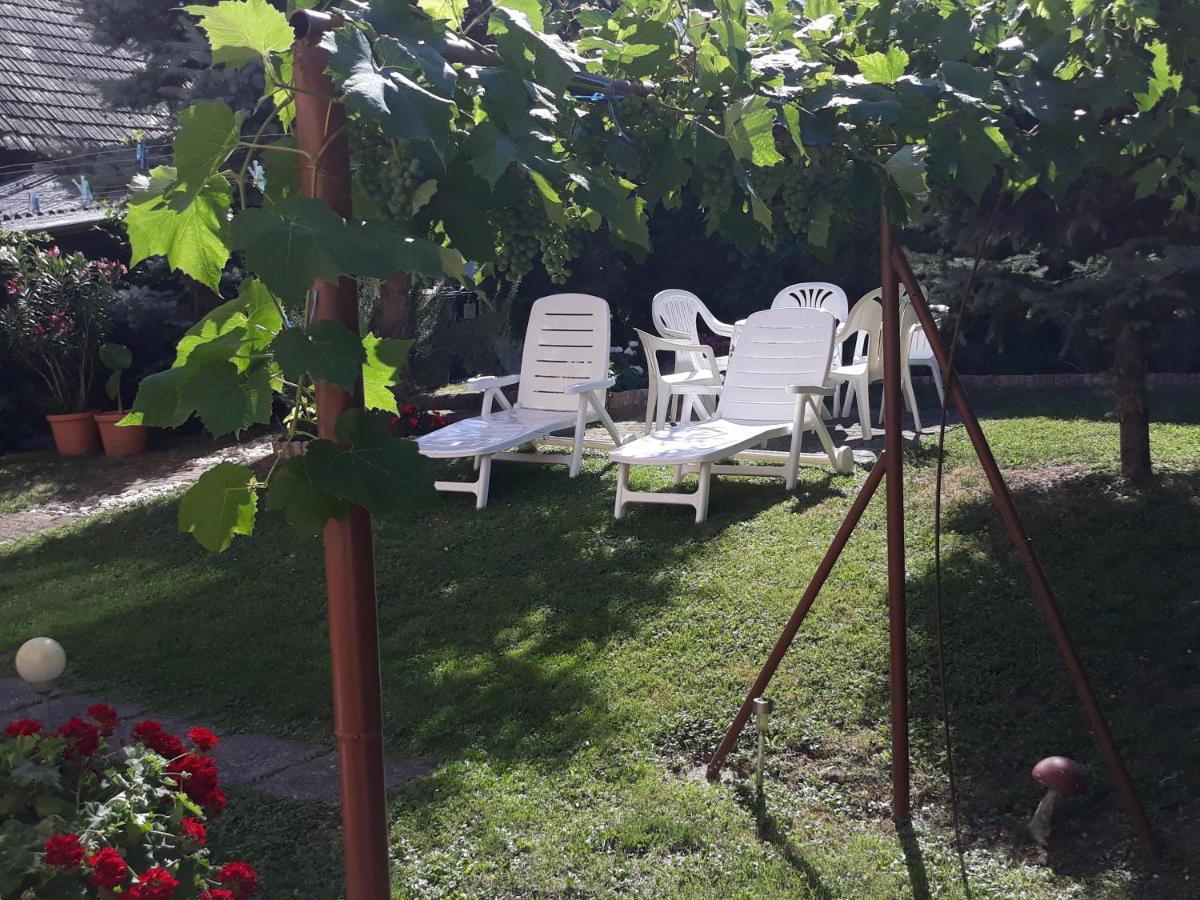 Lazar Apartmanok Heviz Exterior photo